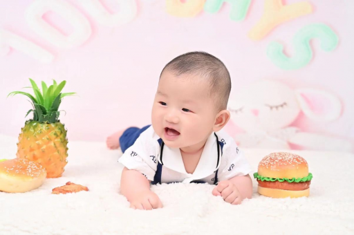 通化八个月宝宝打嗝